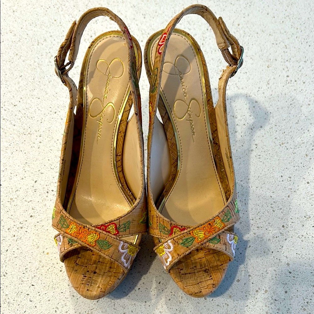 Jessica Simpson Tan Wedges with Floral Design 7.5